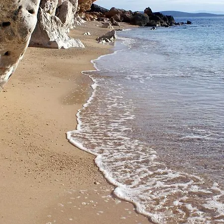 شقة Family Friendly Seaside Jagodna, Hvar - 3250